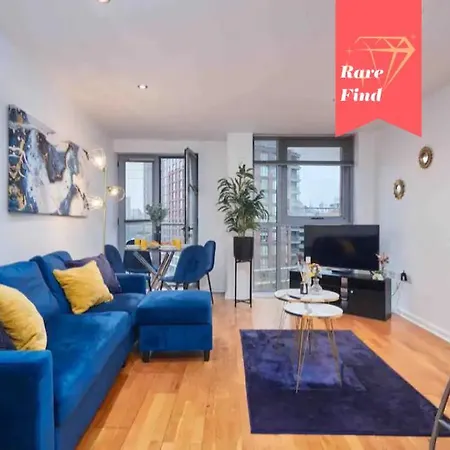 Spacious 4 Beds Apt - Perfect For Families, Contractors & Free Parking شقة ليدز