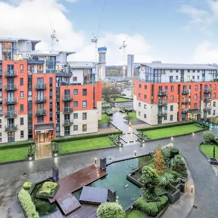 Apartment Spacious 4 Beds Apt - Perfect For Families, Contractors & Free Parking Leeds (West Yorkshire)